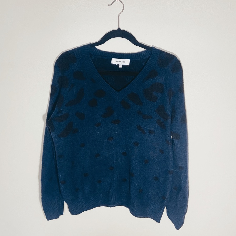 Evereve | Blue and Black Cheetah Sweater